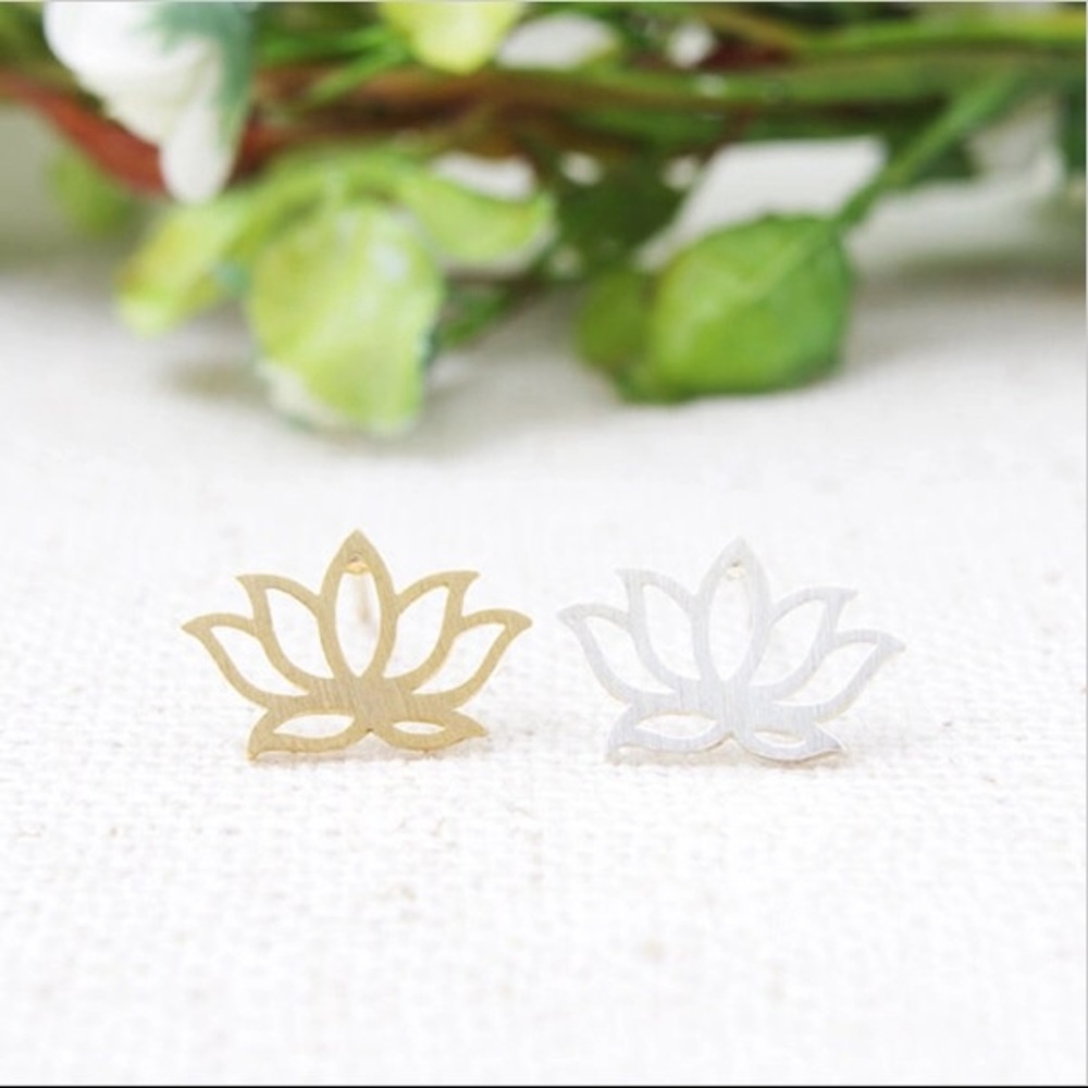 Lotus Set. SALE, NO OFFERS ❗️ - Picture 7 of 7